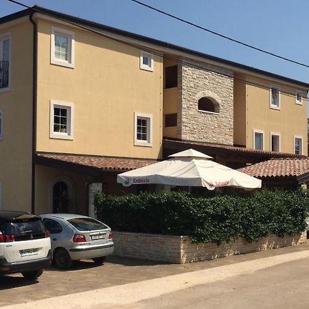Apartments & Rooms Buoni Amici Murine Extérieur photo