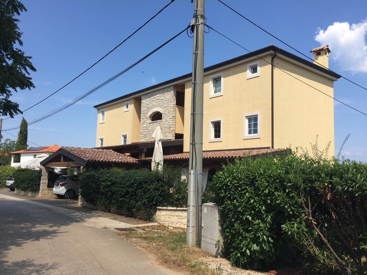 Apartments & Rooms Buoni Amici Murine Extérieur photo